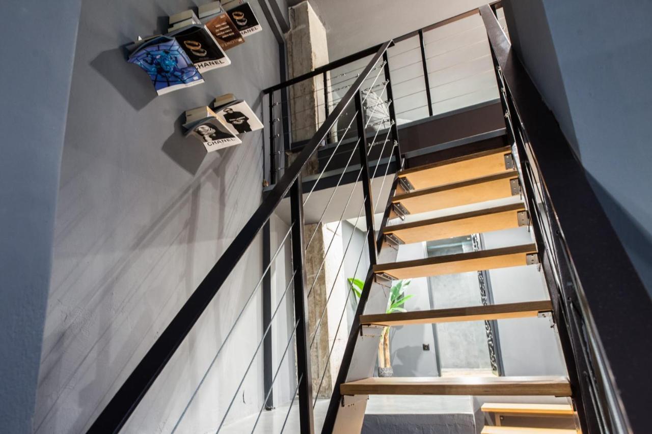 Trendy Industrial Apt Next To Museum Of Acropolis Atene Esterno foto