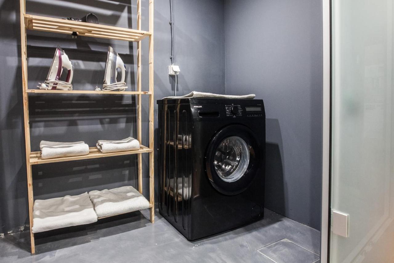 Trendy Industrial Apt Next To Museum Of Acropolis Atene Esterno foto
