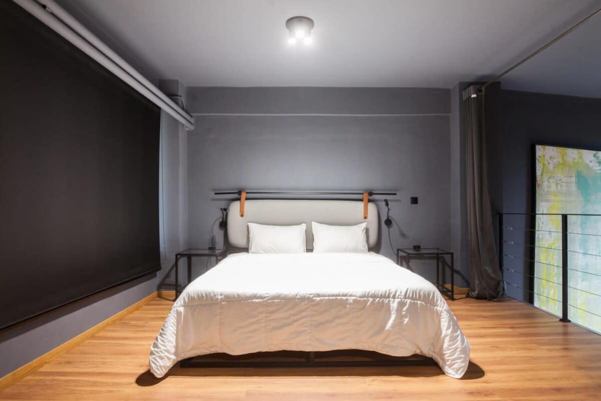 Trendy Industrial Apt Next To Museum Of Acropolis Atene Esterno foto